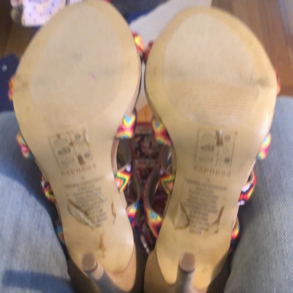 Express Sandals - Picture 3 of 5